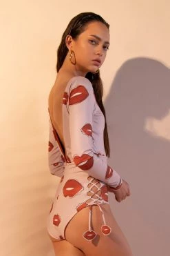 Ancora Official Online Store Onepiece Surfer Kiss Rashhguard Mommy & Me